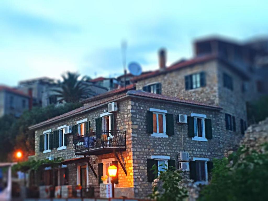 Apartments Zuto Ulcinj Eksteriør bilde