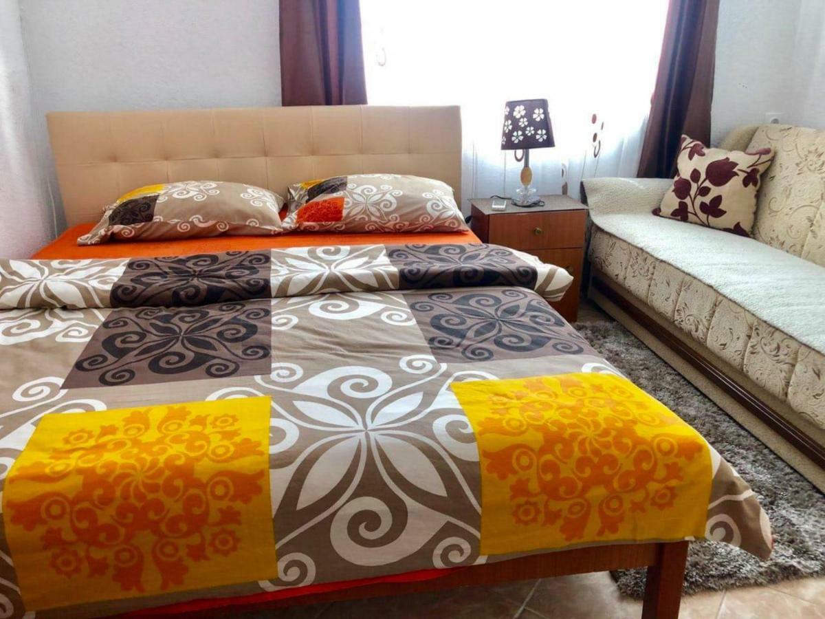 Apartments Zuto Ulcinj Eksteriør bilde