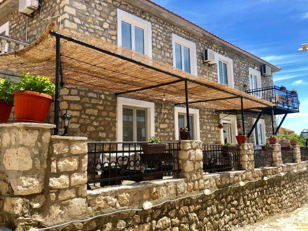 Apartments Zuto Ulcinj Eksteriør bilde